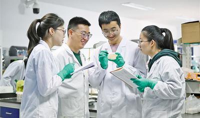 一株菌 一顆“芯” 一條鏈  