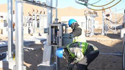 黄河见证：阿拉善盟新能源项目澎湃发展，绿色动力全速前进