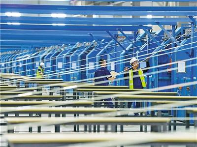 光影鐫刻奮進(jìn)足跡