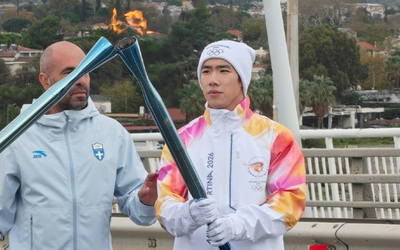 追光丨冬奧腳步臨近 圣火映照中國(guó)面孔