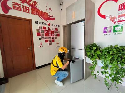 专属车位、指引地图、休息驿站……乌海市海勃湾区为外卖骑手送上关爱大礼包