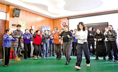 社区运动会 促进邻里情 　