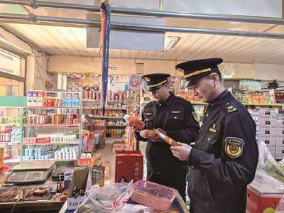 赤峰市市場監(jiān)管局： “雷霆行動”守護食品安全