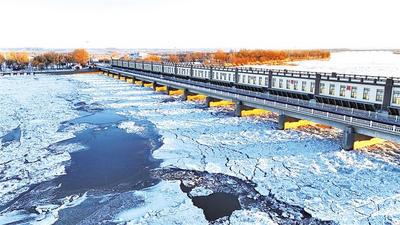 “金光穿洞”奇觀