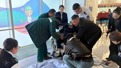 為生命破例！多部門50分鐘聯(lián)動 搶出生命通道