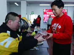 集寧區(qū)：一碗臘八粥，熬煮出冬日溫暖