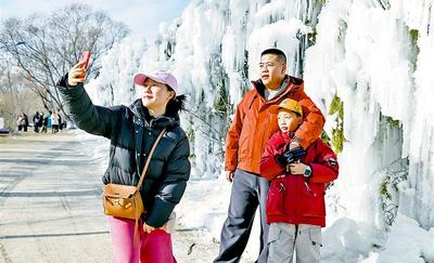 銀裝南湖迎客來