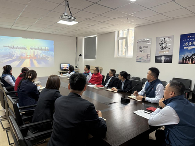 瑞眾保險(xiǎn)內(nèi)蒙古分公司阿拉善黨支部開展“觀看反腐影片 筑牢廉潔防線”警示教育主題黨日活動(dòng)