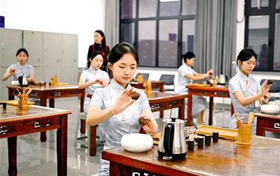 競(jìng)展專業(yè)風(fēng)采