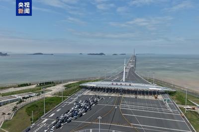 經(jīng)港珠澳大橋珠海公路口岸出入境人數(shù)累計突破1億人次