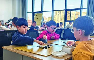 烏蘭察布：老人有去處，孩子有托管 “一老一小”在家門口得到照護(hù)