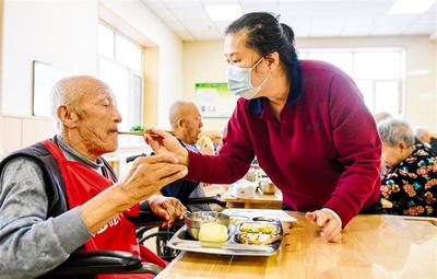 “公建民營”養(yǎng)老服務托起幸福晚年