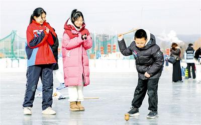 快樂冰雪運(yùn)動(dòng)會(huì)