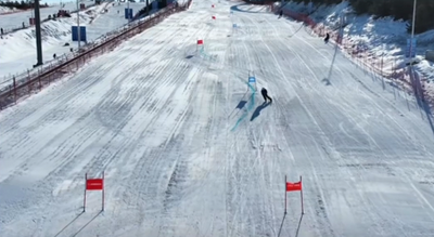 “蒙陜甘寧”大眾滑雪邀請賽歡樂上演