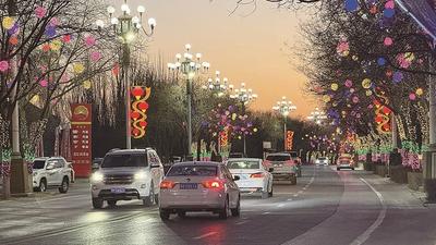 馬年添彩 光影“筑”福