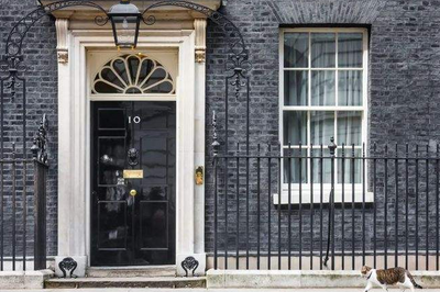 英國首相任命新任內(nèi)閣秘書