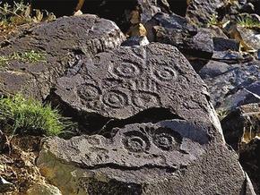 千里陰山 千古巖畫——“巴彥淖爾陰山巖畫藝術(shù)展”述評  