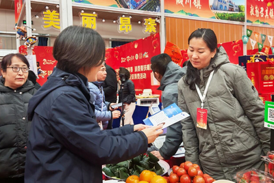 康巴什區(qū)人民檢察院深入年貨節(jié)開(kāi)展“普法護(hù)航”專(zhuān)項(xiàng)行動(dòng) 守護(hù)群眾安心過(guò)大年