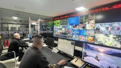 平凡亦有光！勞動者堅守崗位 用奉獻護航幸福年 | 新春走基層·新青年新愿景