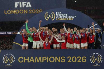 阿森納問鼎首屆國際足聯(lián)女足冠軍杯