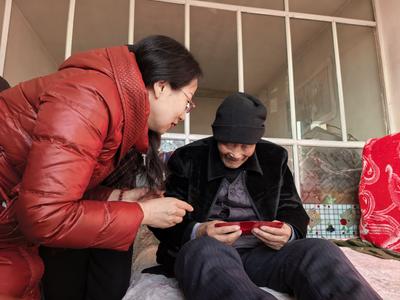 新春慰問暖桑榆 真情關懷沁心田  ——五原縣民政局春節(jié)前走訪慰問百歲老人