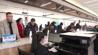 興和縣：政務(wù)預(yù)約延時(shí)服務(wù)解民憂