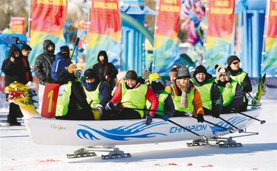 五大洲冰上龍舟挑戰(zhàn)賽開賽 　