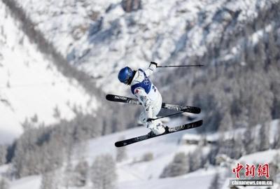 冬奥会丨 谷爱凌、李方慧摘得自由式滑雪女子U池金、银牌