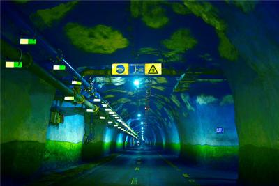 地下300米深處的智能化開采