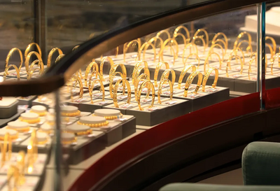 金價(jià)大幅回落，剛買的金飾能退嗎？