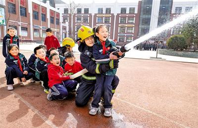 以練筑防 守護校園平安