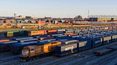 春節(jié)期間 二連鐵路口岸完成進(jìn)出口運(yùn)量40.72萬(wàn)噸