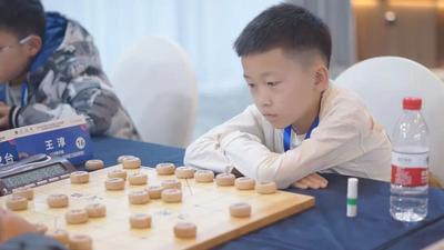 錫盟10歲少年在全國(guó)比賽中獲第九名！   