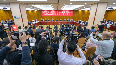 【2026全國兩會】內(nèi)蒙古代表團舉行開放團組活動