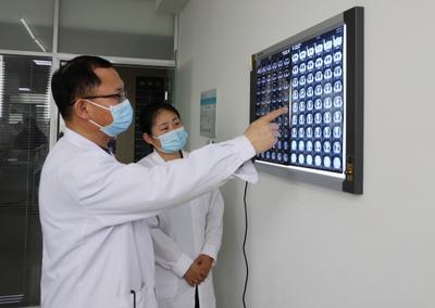 讓暖心服務(wù)觸手可及 商都縣推出周末專家診療新模式