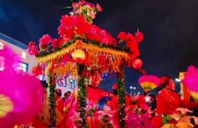 格尔图社火：九曲回肠处 福运满村飘