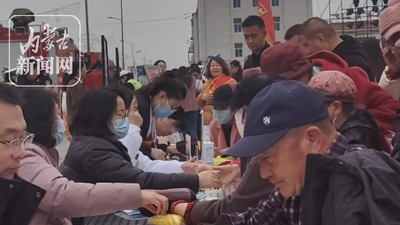 土左旗察素齊鎮(zhèn)解鎖“文明市集”!