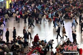 2026年春運迎最后一天 全社會跨區(qū)域人員流動量已超90億人次