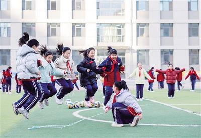 呼和浩特：讓“課間15分鐘”真正“動”起來