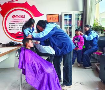 察右前旗：暖心關(guān)愛 守護困境兒童成長