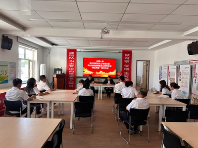 中國(guó)人壽巴彥淖爾分公司烏拉特前旗支公司黨支部與中國(guó)人壽財(cái)險(xiǎn)巴彥淖爾分公司黨支部聯(lián)合開展“兩縱兩橫”專題學(xué)習(xí)活動(dòng)