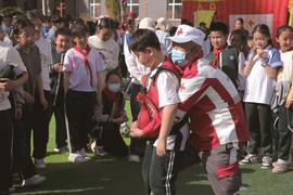 安全知识 进校园