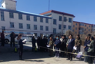 中華財(cái)險(xiǎn)烏蘭察布中支參加烏蘭察布市氣象局應(yīng)急演練活動(dòng)