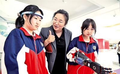 少年科創(chuàng)逐夢前行