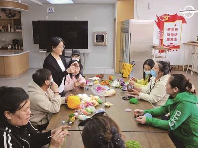 小小鉤針變“金針”