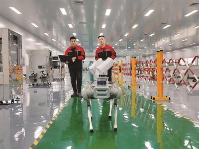 機(jī)器人“上崗”解鎖智造新場(chǎng)景