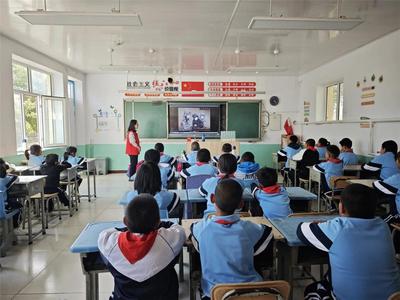 興和縣推動國通語落地生根、開花結(jié)果