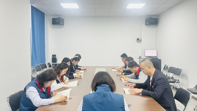 瑞眾保險(xiǎn)內(nèi)蒙古分公司興安黨支部組織召開(kāi)4月第一次政治理論學(xué)習(xí)會(huì)議