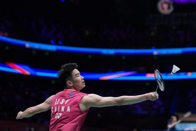 羽毛球亚锦赛：石宇奇晋级 李诗沣爆冷出局