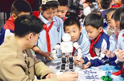 點(diǎn)燃科創(chuàng)夢想